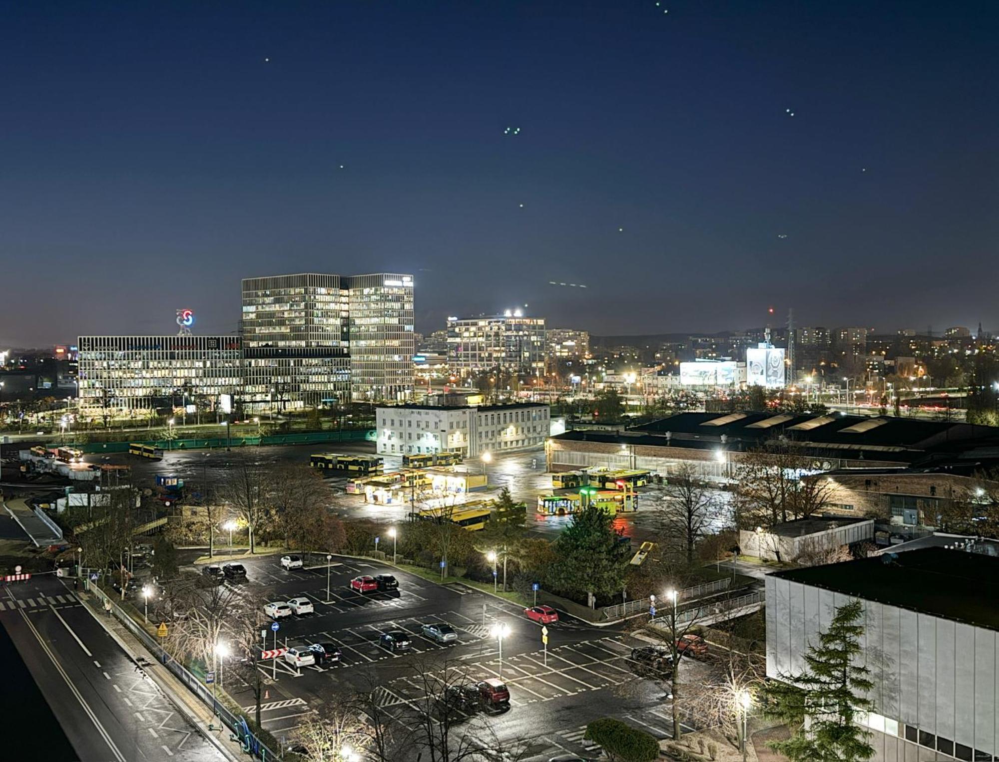 Lakru Apartments Global Office, Free Garage, Self Check-In カトヴィツェ エクステリア 写真